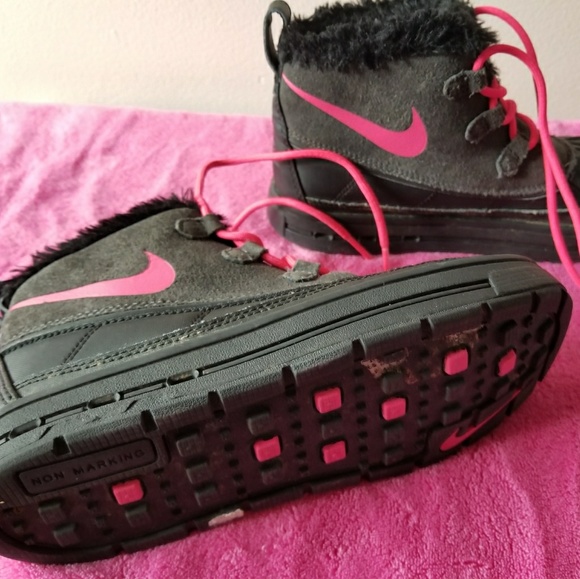 Nike Other - Nike ACG boots